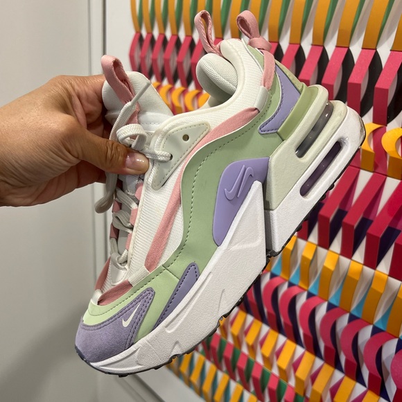 Worn Once Women's 6.5 Nike Air Furyosa - Picture 4 of 9